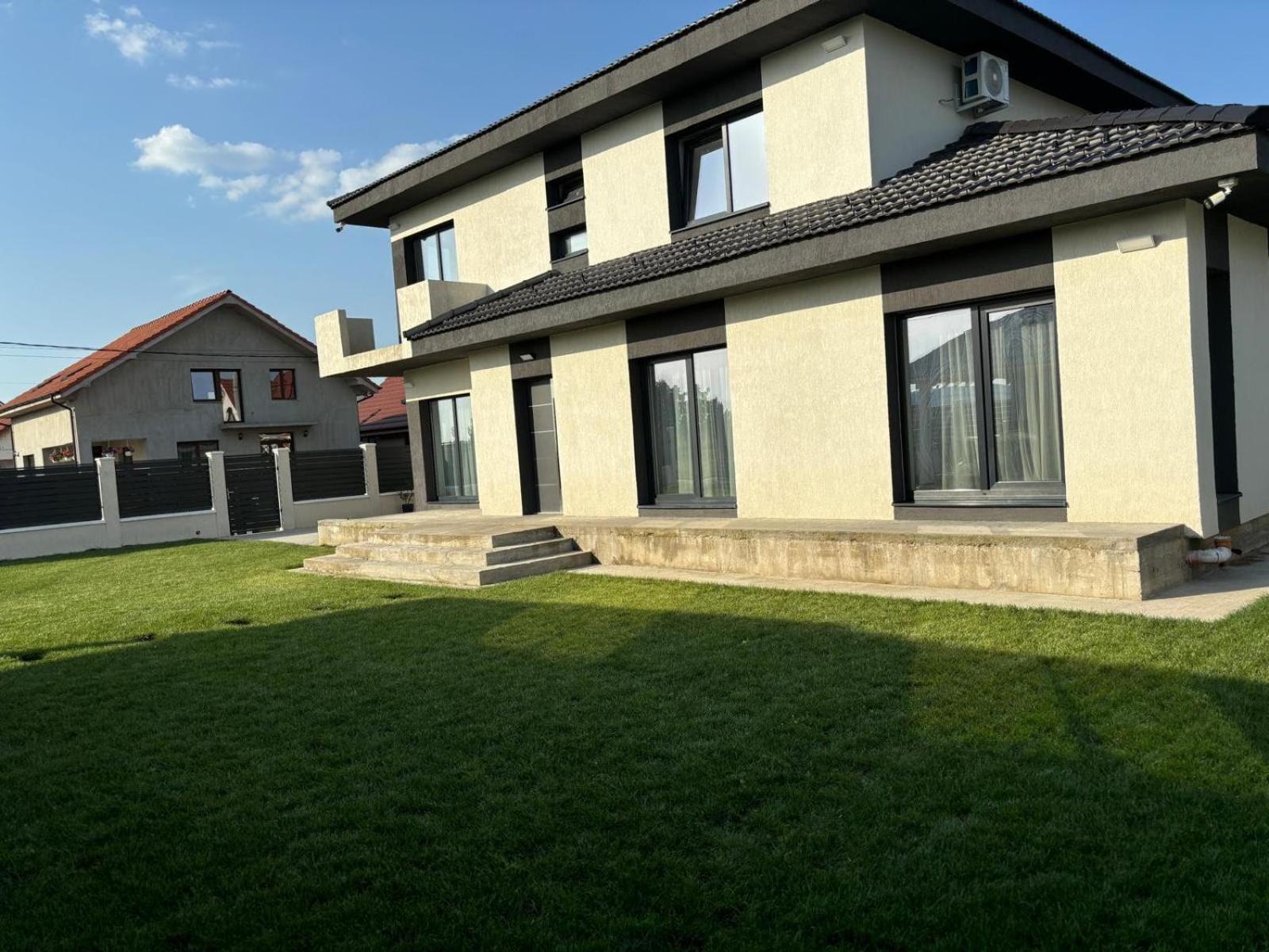 Casira Guesthouse เซนมาร์ติน ภายนอก รูปภาพ